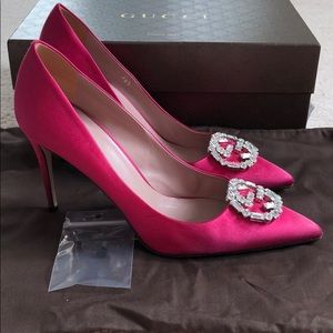 Gucci Embellished GG logo Pink Satin Pump